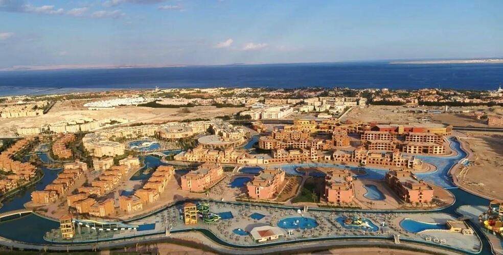 Parrotel Lagoon Waterpark Resort