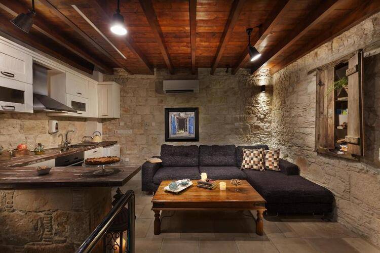 Oinoessa Traditional Boutique Houses