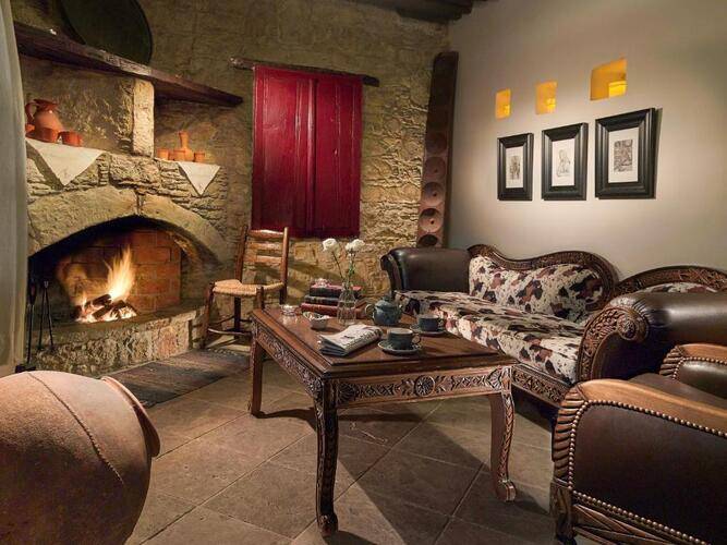 Oinoessa Traditional Boutique Houses