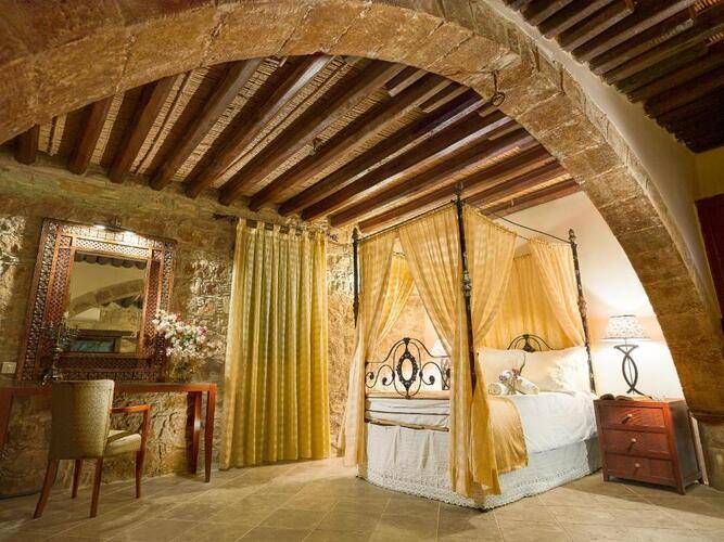 Oinoessa Traditional Boutique Houses