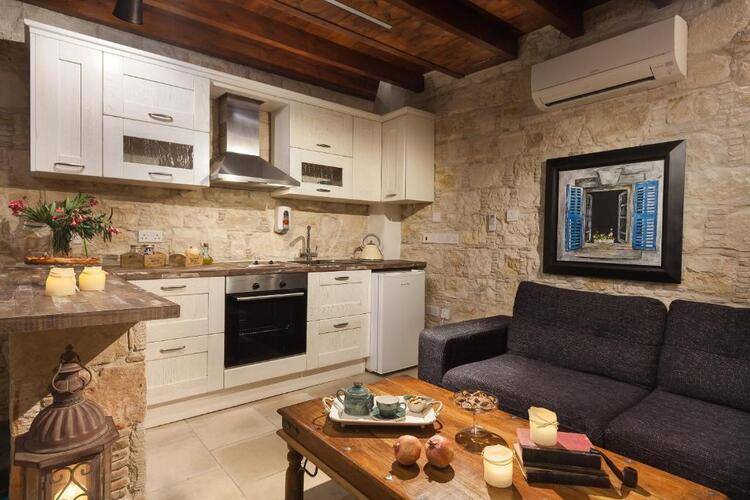 Oinoessa Traditional Boutique Houses