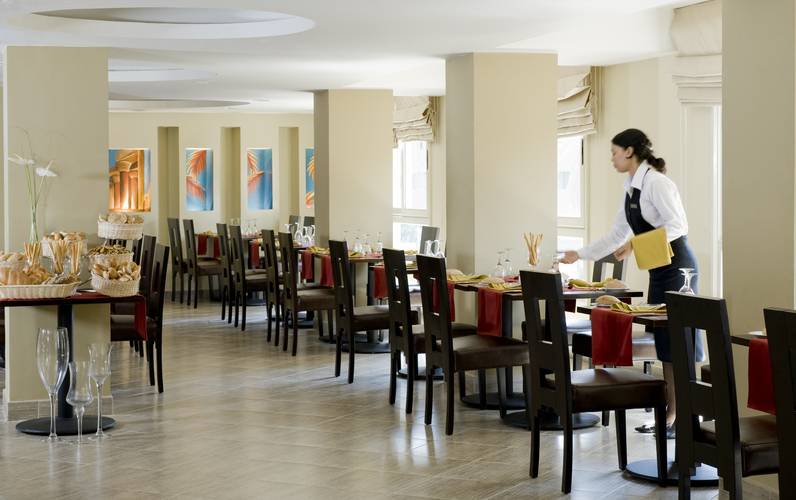 Barcelo Cairo Pyramids Hotel