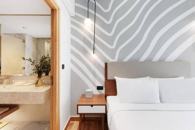 Adagio Premium The Palm