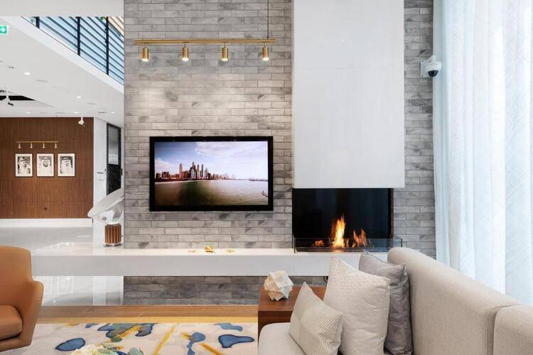 Adagio Premium The Palm