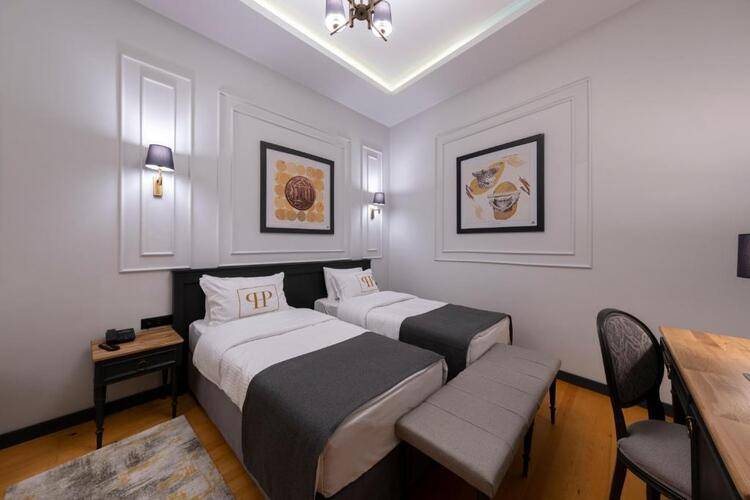 Ferman Port Hotel
