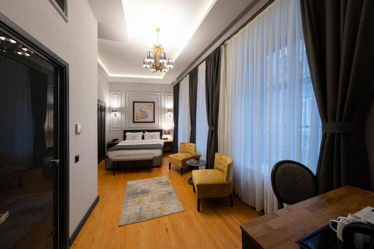 Ferman Port Hotel
