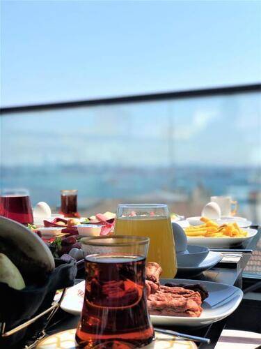 Ferman Port Hotel