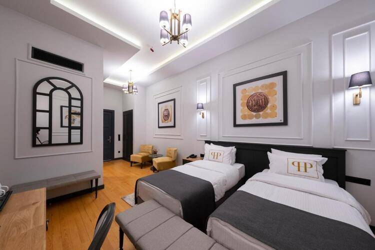 Ferman Port Hotel