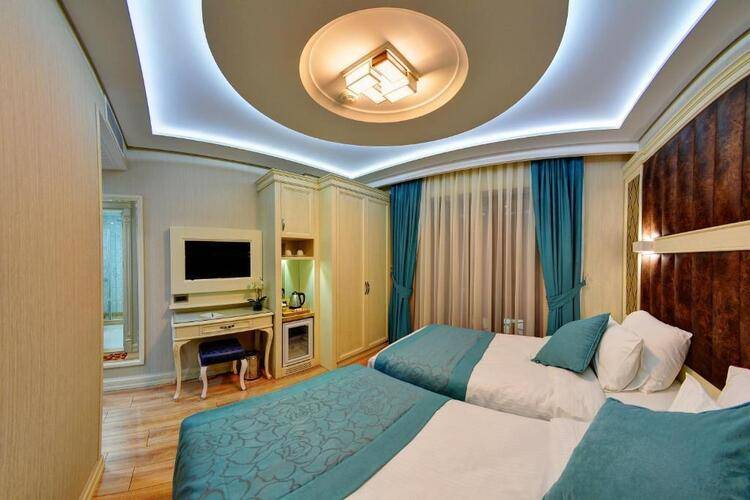 Novel Hotel