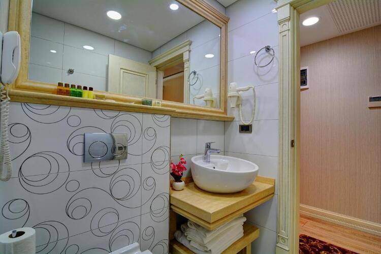 Novel Hotel