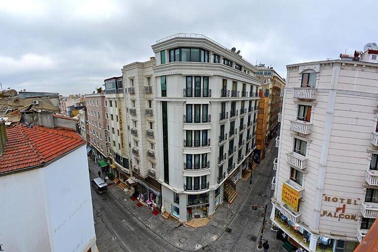 Novel Hotel