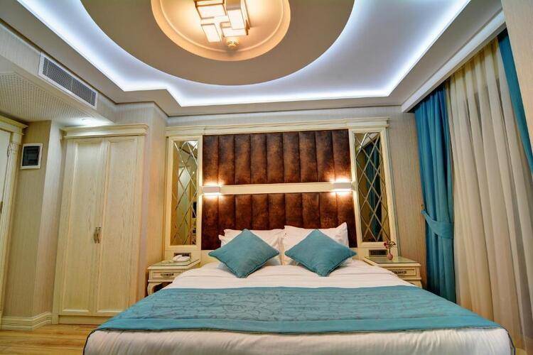Novel Hotel