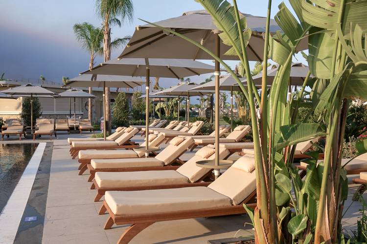 Liu Resorts