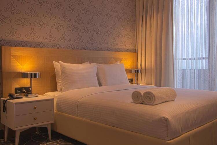 Four-G Hotel