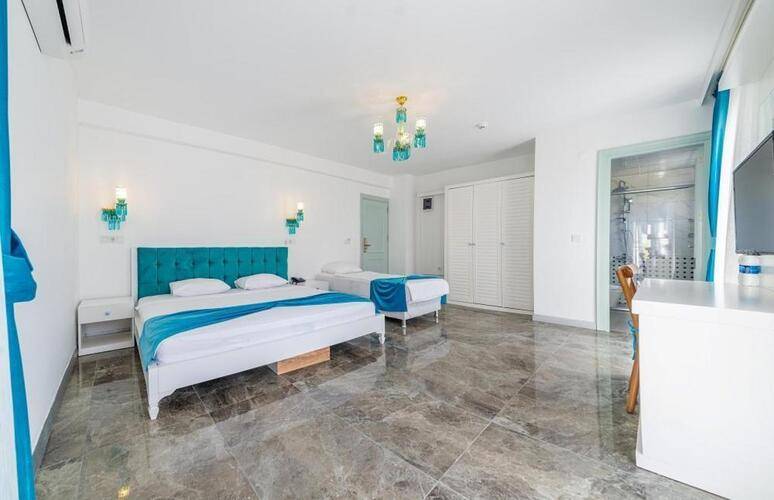 Dam Hotel Lara