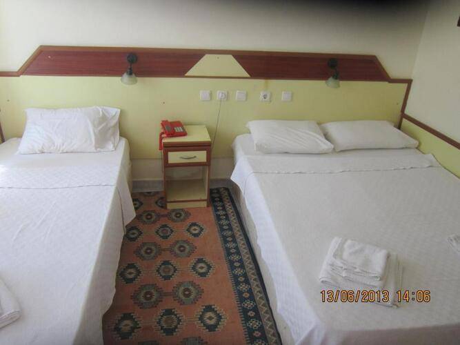 Red Rose Hotel