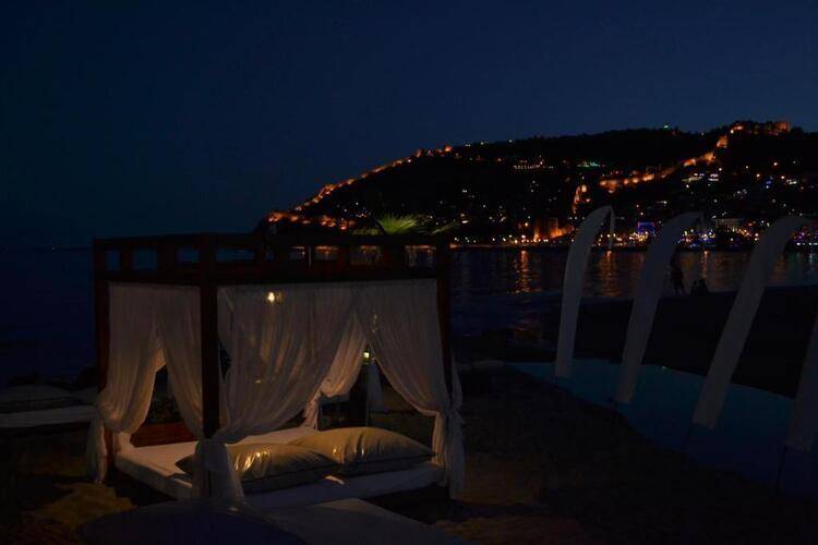 Sun Hotel By En Vie Beach (Adults Only 16+)
