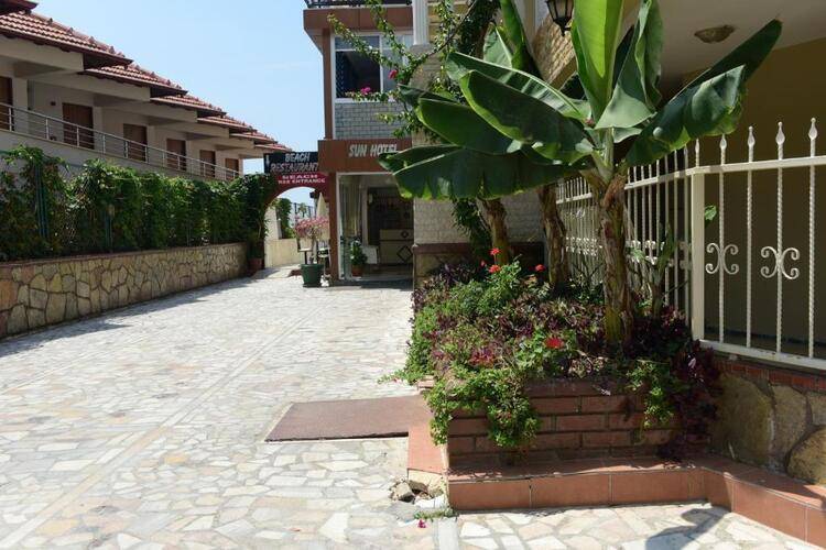 Sun Hotel By En Vie Beach (Adults Only 16+)