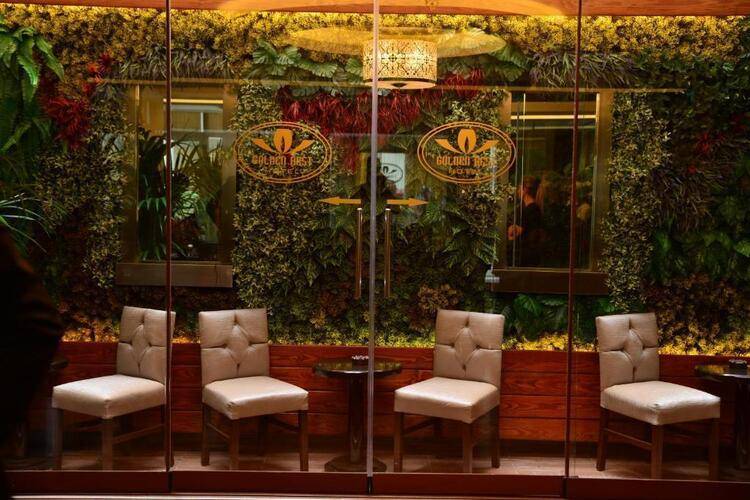 Golden Siyav Hotel