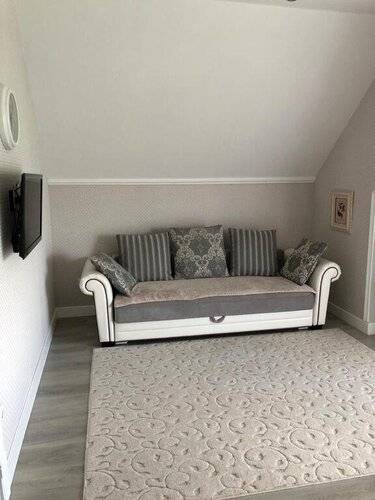 Апартаменты Deluxe Интернациональная 13