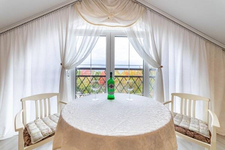 Апартаменты Deluxe Интернациональная 13