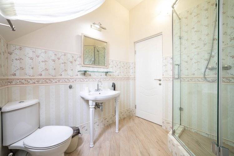 Апартаменты Deluxe Интернациональная 13