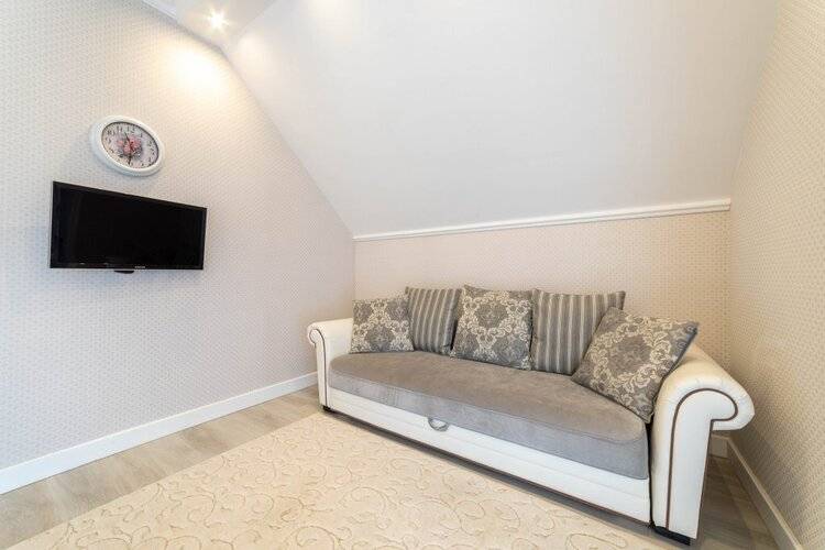 Апартаменты Deluxe Интернациональная 13