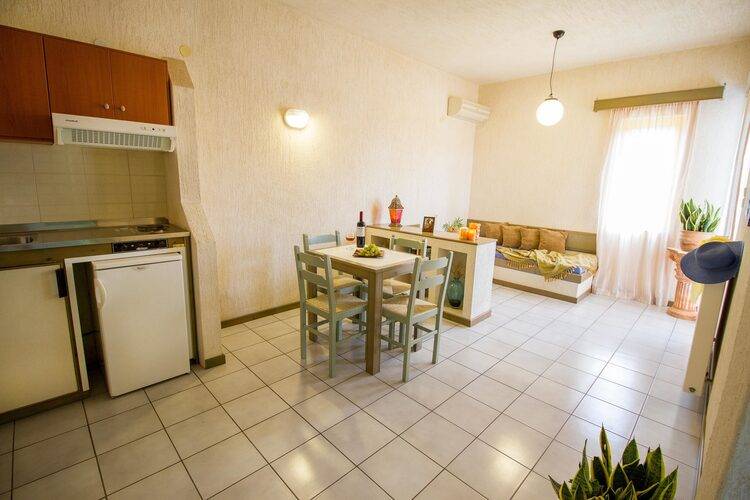 Lycasti Maisonettes