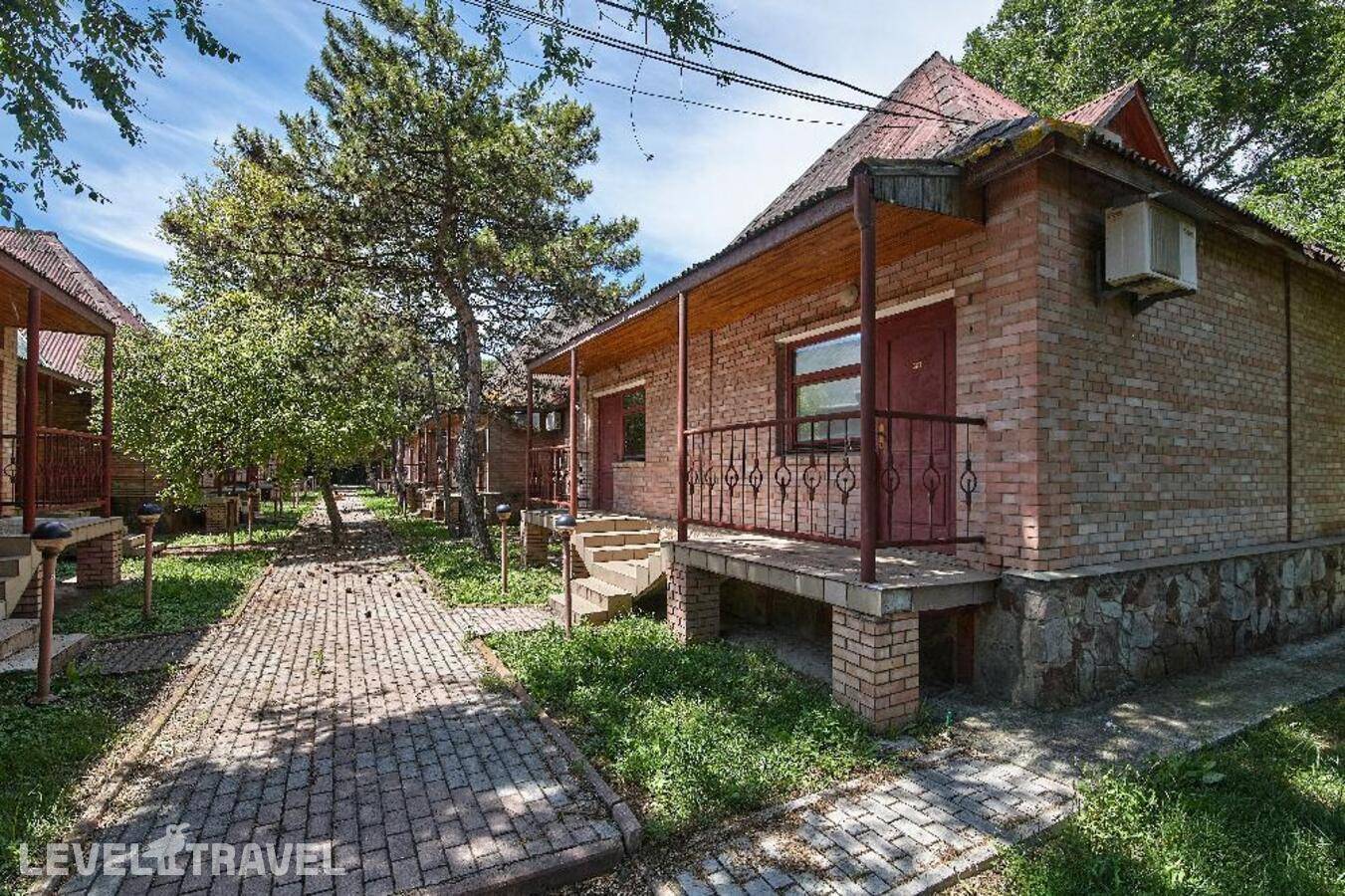 Изображение отеля 8