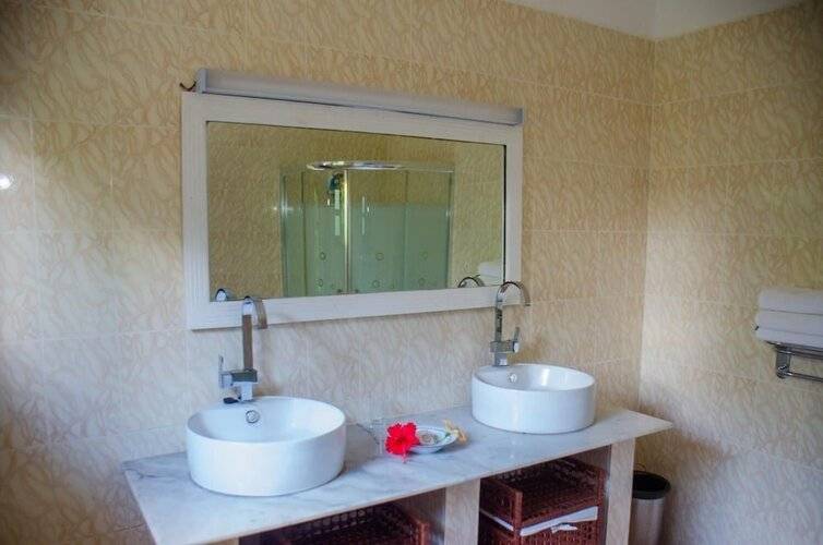 Villa Rafia Guesthouse