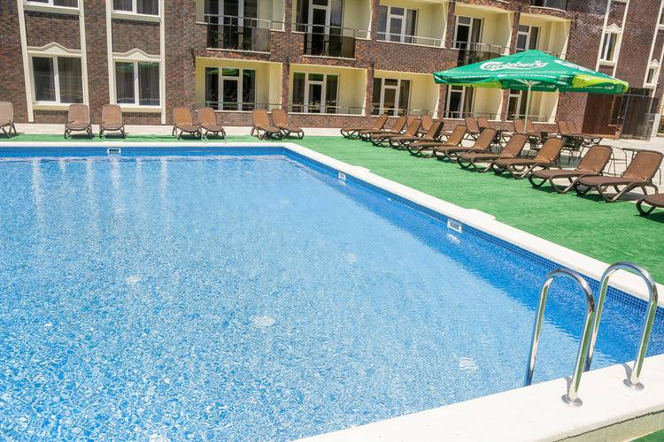 Эмеральдика Family Beach Hotel