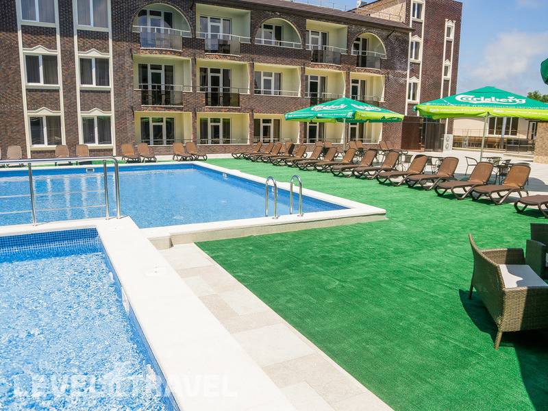 Фотография Эмеральдика Family Beach Hotel