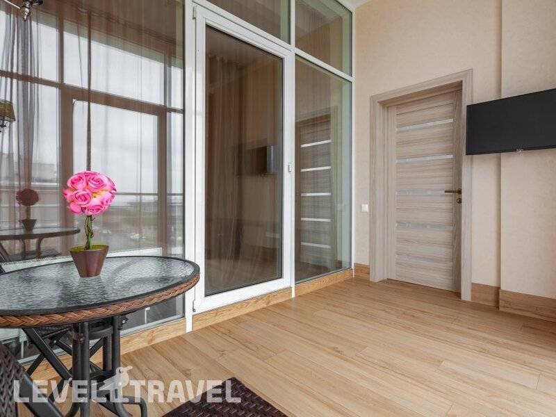 Фотография Deluxe Apartment In Catherine Quarter 306