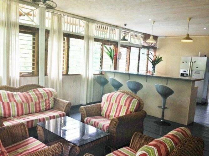 Beau Vallon Bungalows