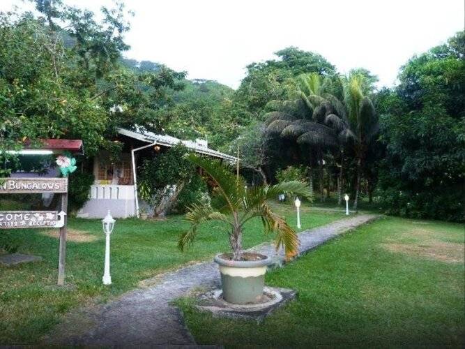 Beau Vallon Bungalows