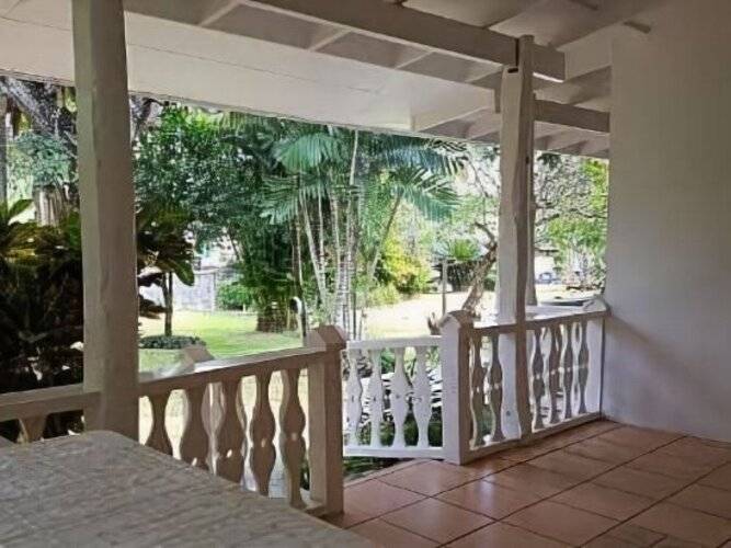 Beau Vallon Bungalows