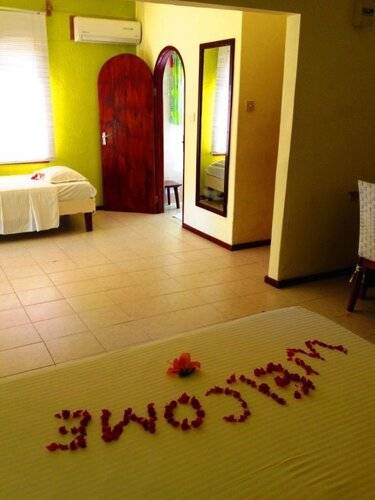 Beau Vallon Bungalows