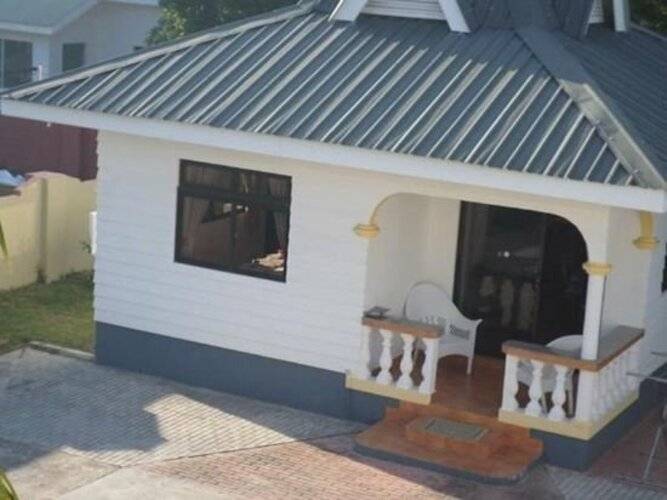 Villa Aya