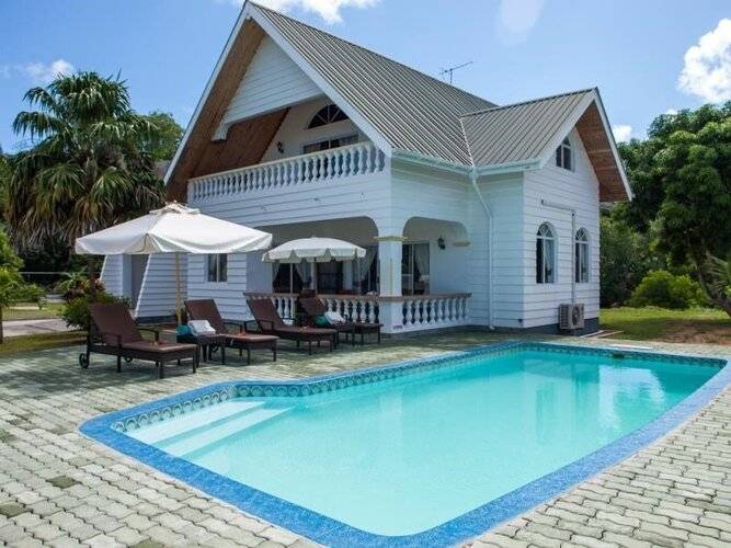 Villa Aya