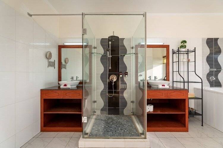 Glacis Heights Villa