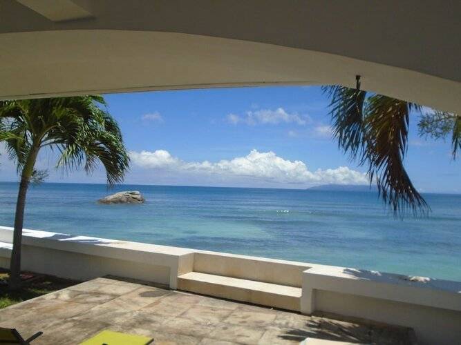 Ocean & Beach View Villa