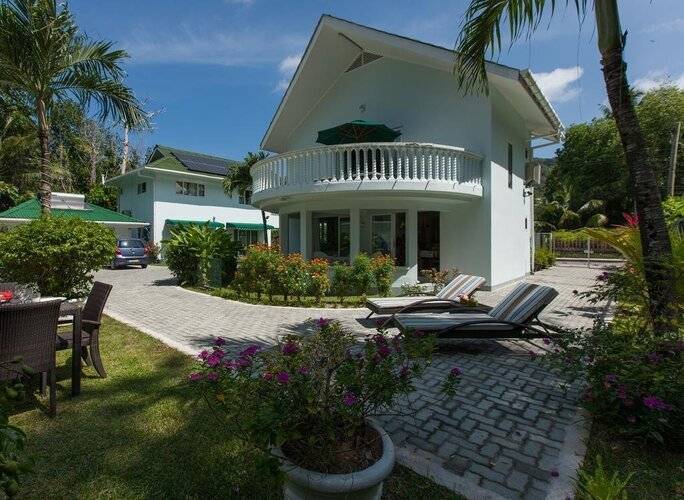 Ocean & Beach View Villa