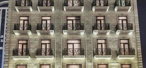 Boulevard Side Hotel