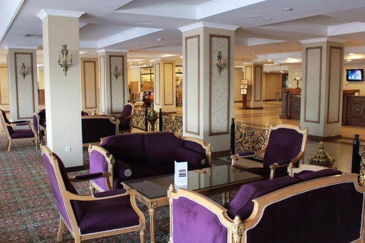 Grand Mir Hotel