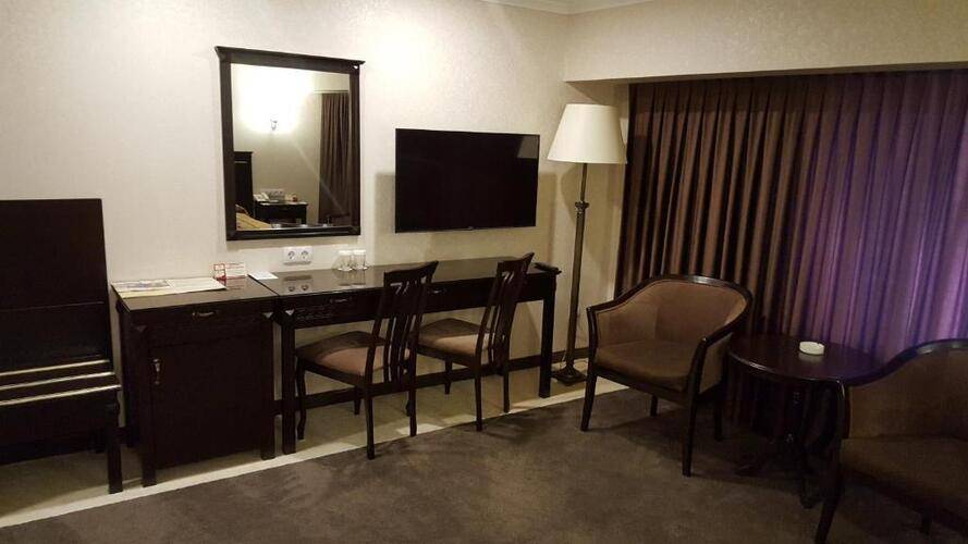 Grand Mir Hotel