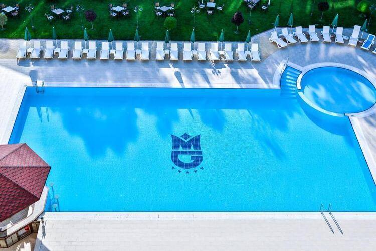 Grand Mir Hotel