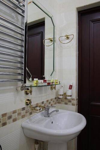 Grand Nur Hotel