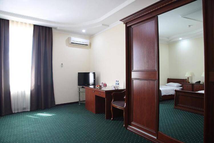Grand Nur Hotel