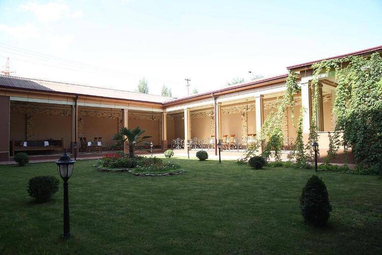 Grand Nur Hotel