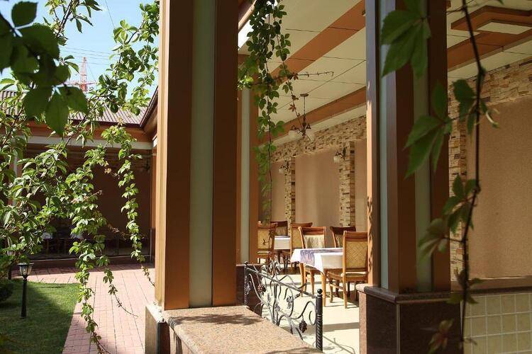 Grand Nur Hotel